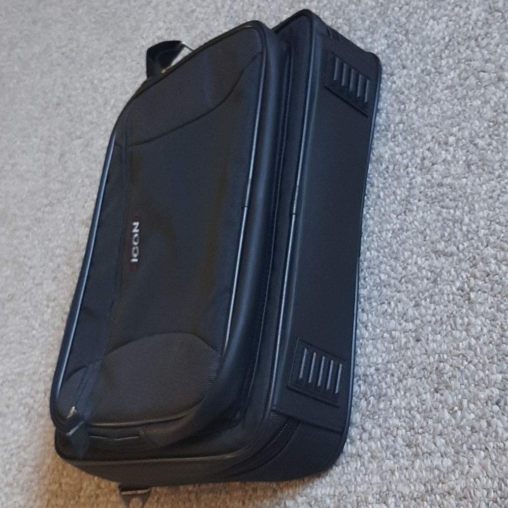 Icon Briefcase/Lap Top Computer Bag - Picture 13 of 14